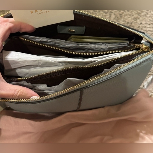 Radley London Hillgate Place Soft Gray Leather/Chain Crossbody W/ Dust Bag NWT - Picture 6 of 16